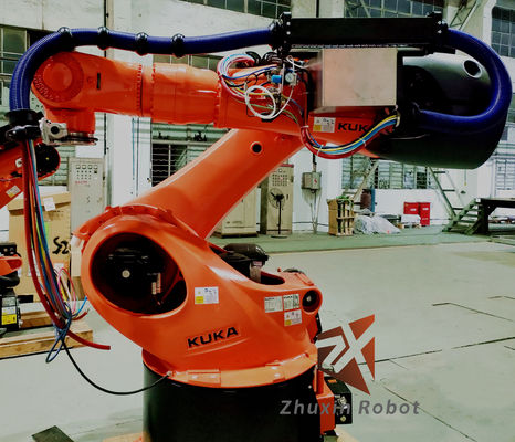 Progettazione e installazione di pacchetti di tubazioni robot personalizzati per Kuka, ABB