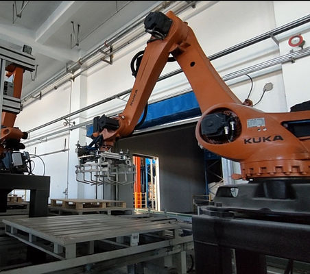 Robot di movimentazione materiali Kuka KR210 Cella robotizzata industriale Soluzione